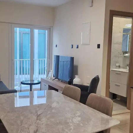 75 Prokymea- Steps From The Sea, Downtown, Balcony