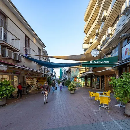 75 Prokymea- Steps From The Sea, Downtown, Balcony Lägenhet