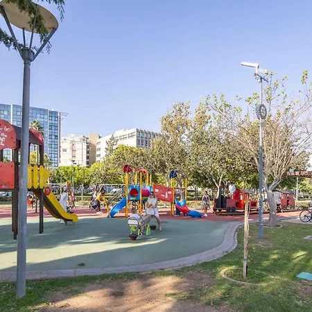 Lägenhet 75 Prokymea- Steps From The Sea, Downtown, Balcony Limassol