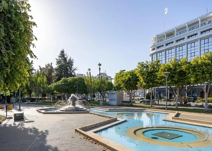 75 Prokymea- Steps From The Sea, Downtown, Balcony Daire *