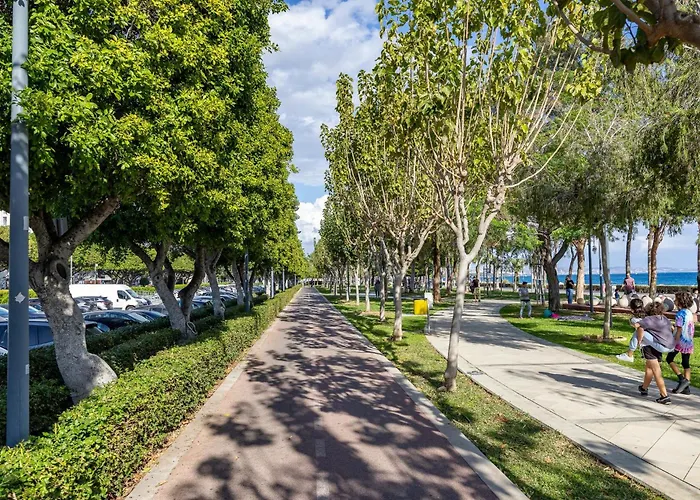 75 Prokymea- Steps From The Sea, Downtown, Balcony Daire