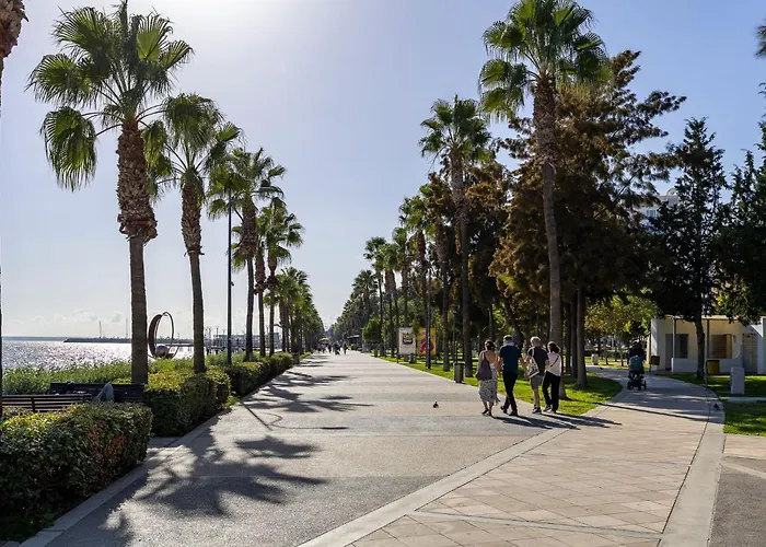 75 Prokymea- Steps From The Sea, Downtown, Balcony *