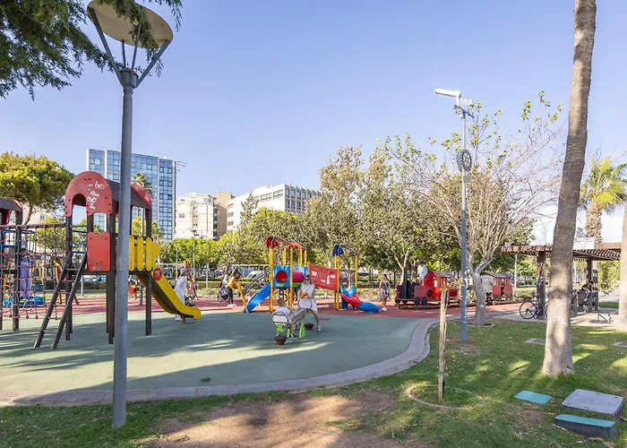 Daire 75 Prokymea- Steps From The Sea, Downtown, Balcony Limasol