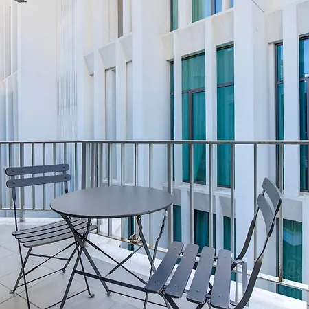 Appartement 75 Prokymea- Steps From The Sea, Downtown, Balcony Limasol